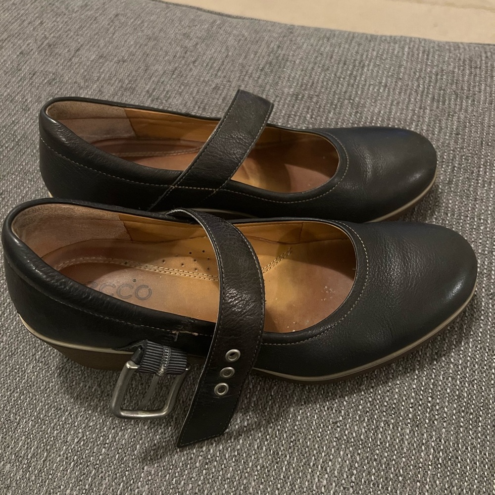 ECCO Mary Janes